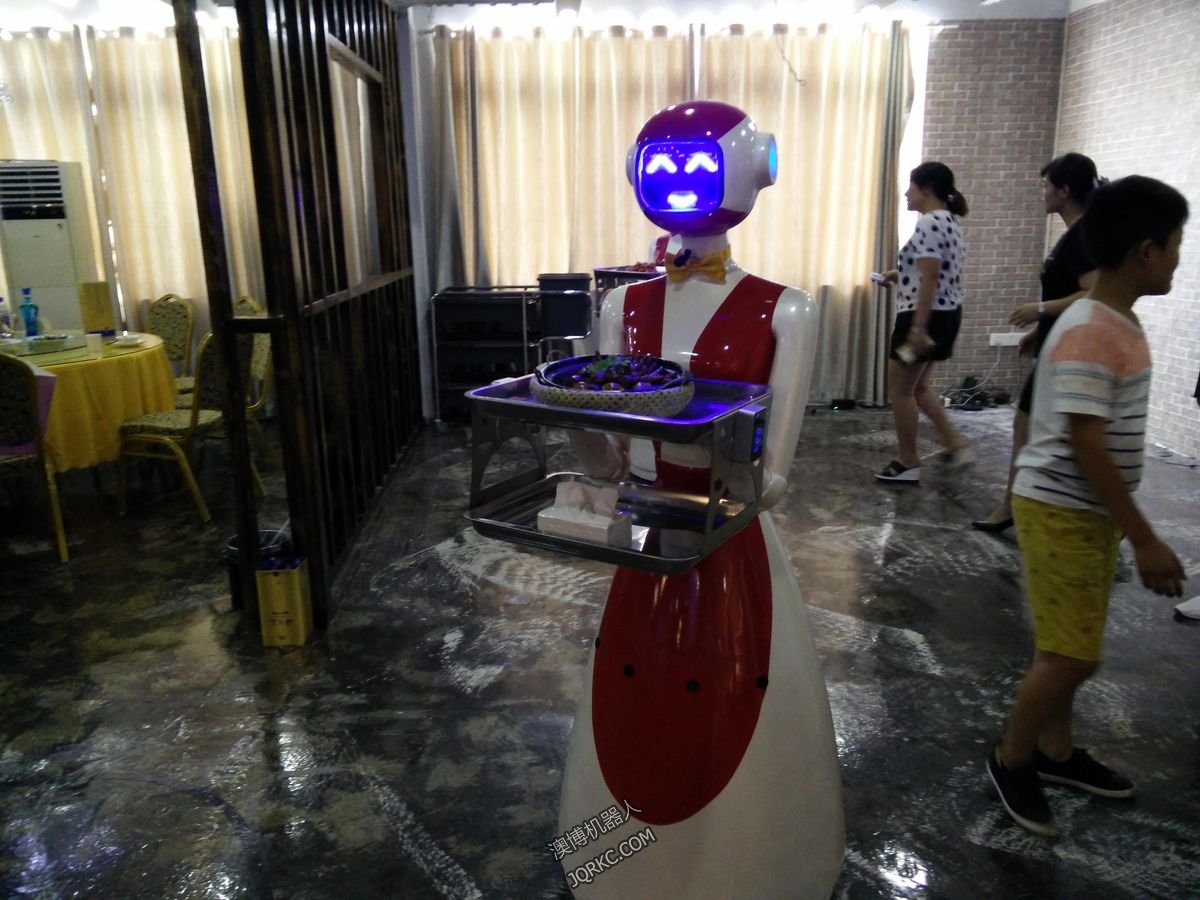 服務(wù)機(jī)器人能解決餐飲行業(yè)用工荒問(wèn)題嗎?